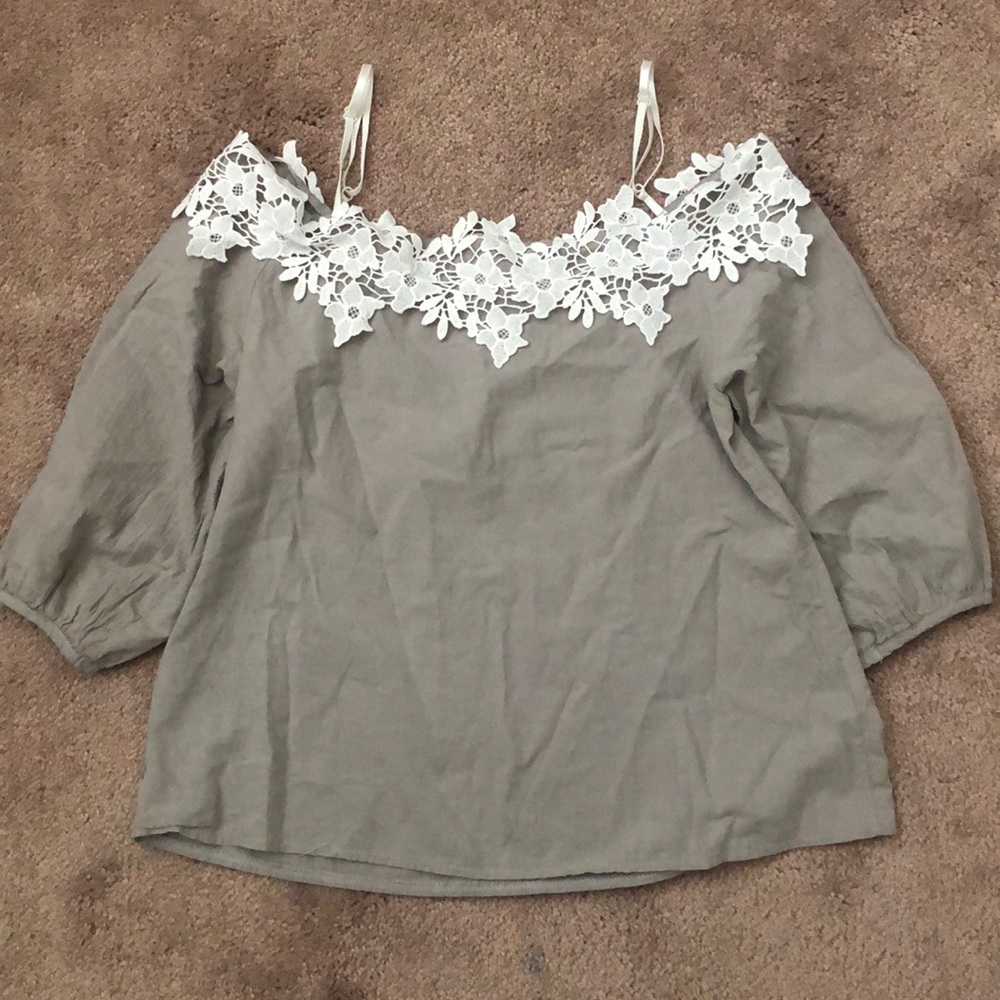 Off the Shoulders Lace Detail Top